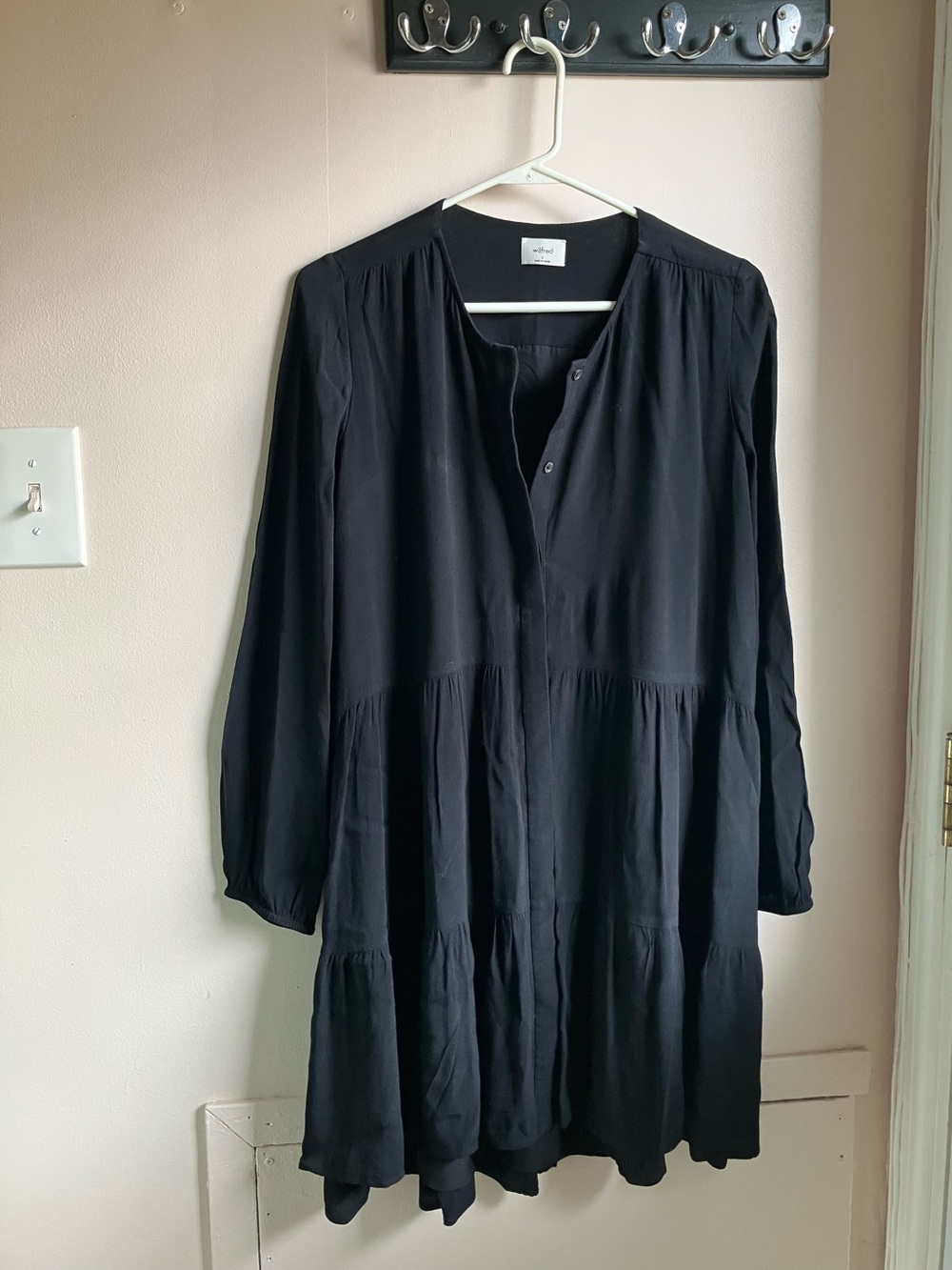 Aritzia Wilfred - Black Tiered Long-Sleeve Women's Dress